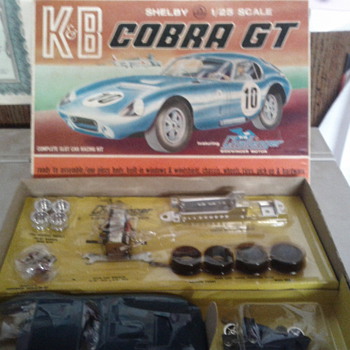 K&B 1/25 cobra gt kit - Model Cars