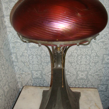 irridized dome shade - Art Glass