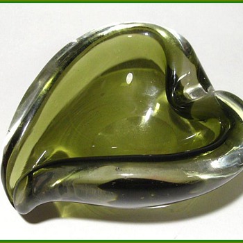 Murano Art Glass -- Small HEART Bowl - Art Glass