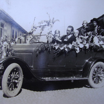 The brothers Moraga in 1930 spring festivals