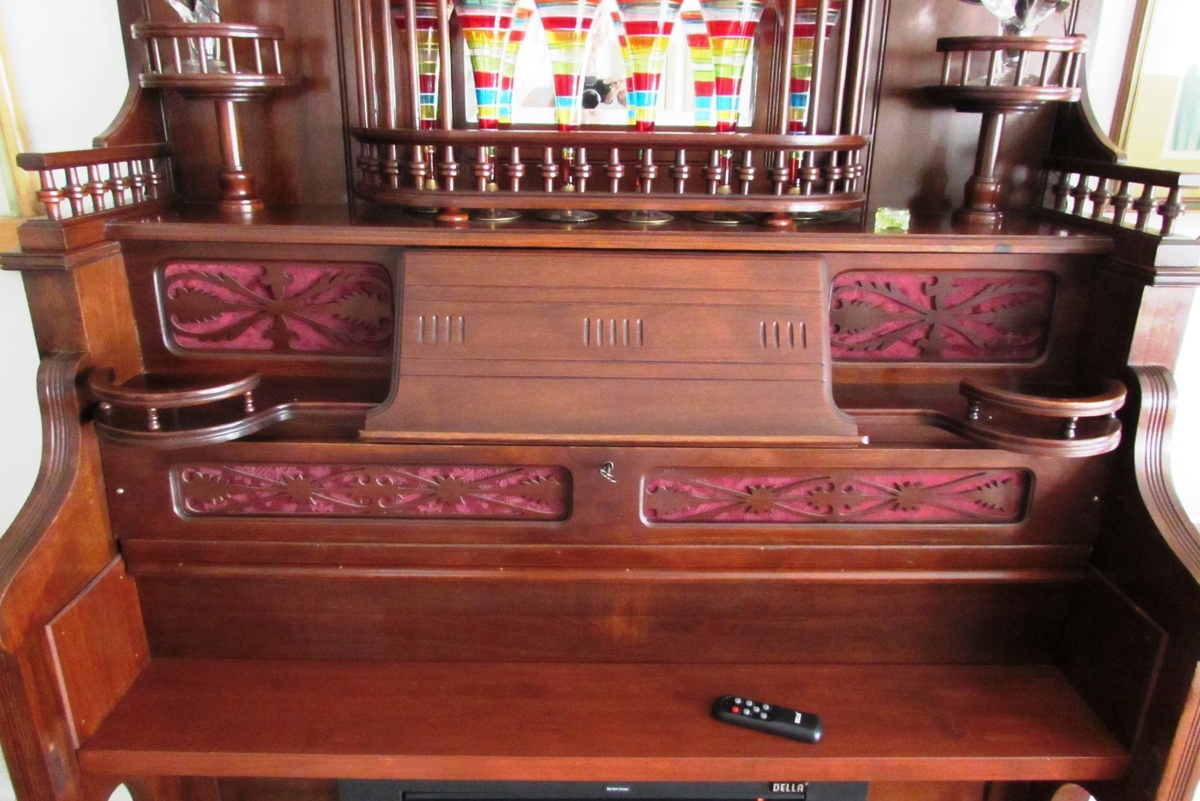 Our 1893 Estey Parlor Pump Organ Repurposed Collectors Weekly