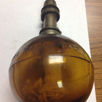 Antique Item. Looks like an oil lamp (I think) Need Help.