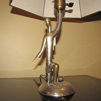 RARE ART DECO SILVERED BRONZE HAGENAUER LAMP - Art Deco
