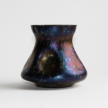Rindskopf Vase with Oil Spots and Flake - Art Glass