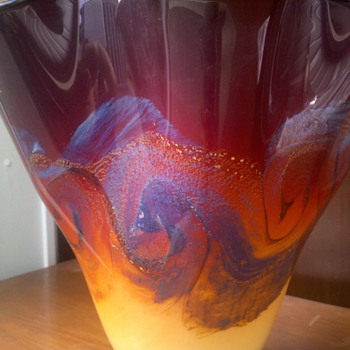 '02 Michael Nourot Mantel Flute in Scarlet Nova - Art Glass