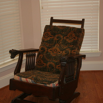 Lion head and feet Rocking Chair