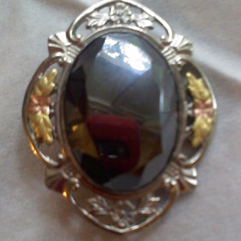 Silver Pin ?