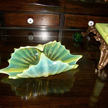 For you Alienmagnet Vaseline Fostoria Heirloom Basket or Banana Bowl