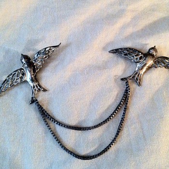Flying Birds 