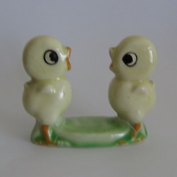 Happy Easter from 3 little chicks. - Figurines