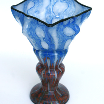 Very UNUSUAL Welz Bubbles and Spots 7 1/2" - Art Glass