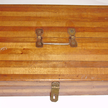 ANTIQUE PLAYING CARD / GAMES BOX - Games