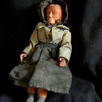 My grandmother's wooden doll - Dolls