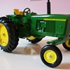 John Deere 3020 by ertl