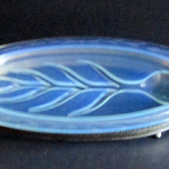 FRY OPALESCENT, HEAT RESISTANT OVEN WARE. - Glassware