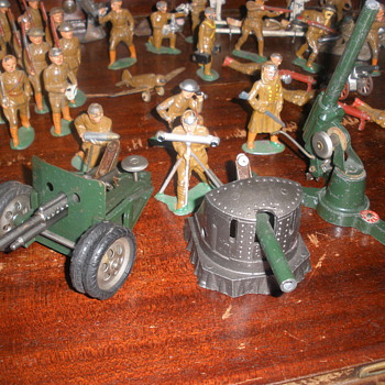 Astra guns 1940s. Diecast and pressed steel with cap fireing mechanisms. 