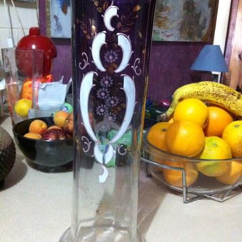 Vase in ex cond been in family for long time any info  - Art Glass