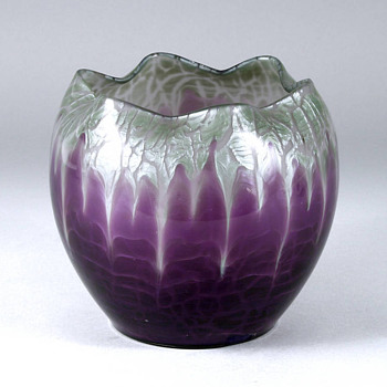 Loetz Metalic glass#3: Titania