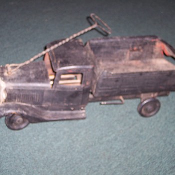 1930's BUDDY L DUMP TRUCK - Model Cars
