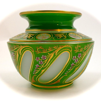 Josephinenhuette Cut-to-Clear vase designed by Alexander Pfohl, ca. 1927 - Art Glass