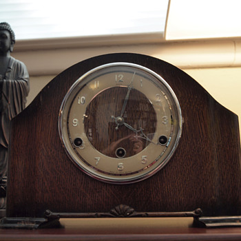 Perivale/Anvil  Art Deco Chiming Mantel Clock