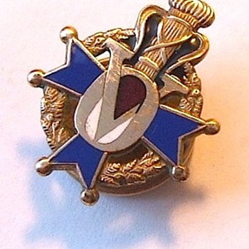 V O Pin needs Identification