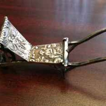 Anyone know the maker?