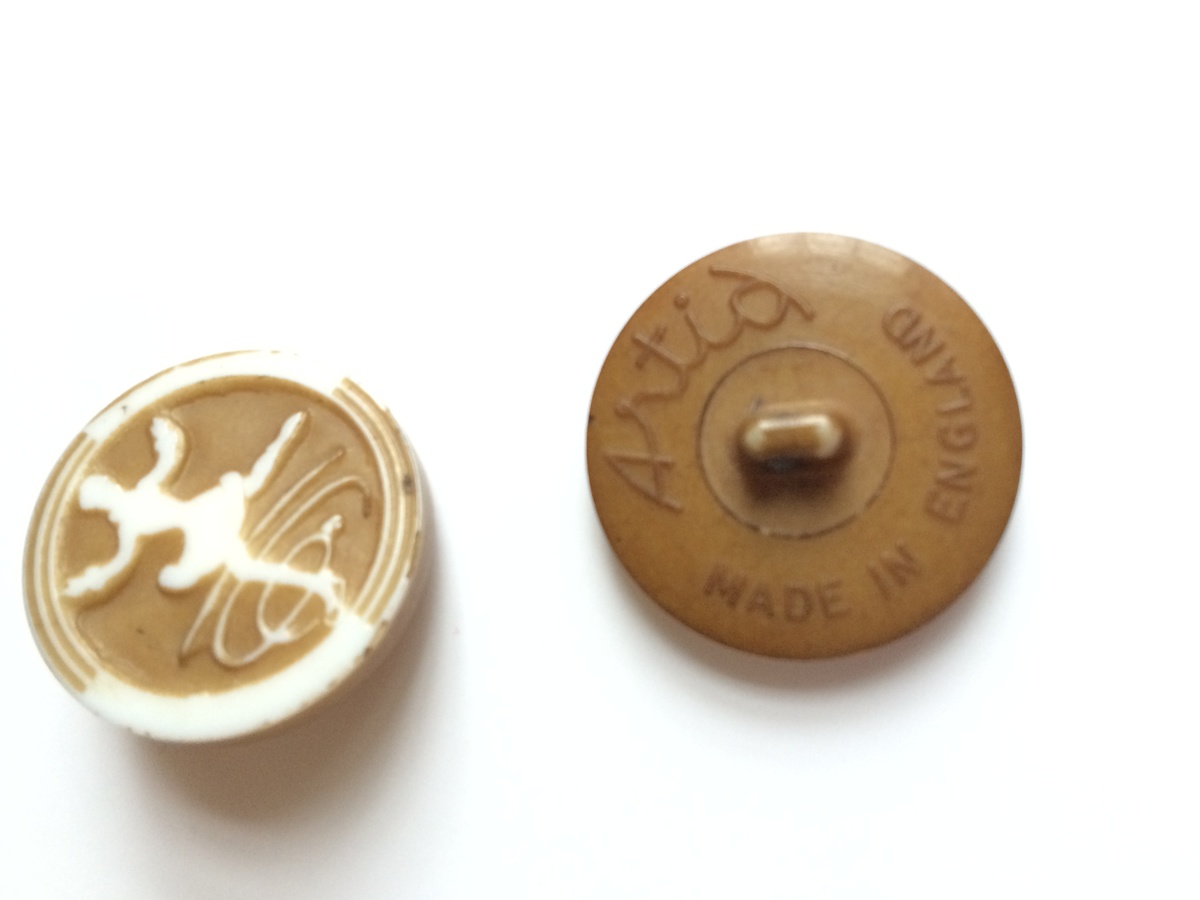 Any info or help to identify these buttons?... Collectors Weekly