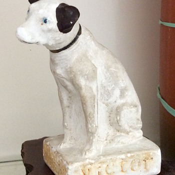 Nipper ~~ RCA's Beloved Spokesman ~~ Chalkware Advertising - Advertising