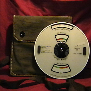 WW II German Ausweichscheibe with the Original Case - Military and Wartime