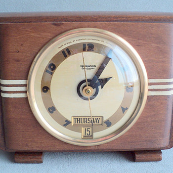 Hammond Day and Date Calendar Clock, "Tripoli", 1938 Case Model 2