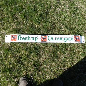 7up, Pepsi and Nesbitt signs - Signs