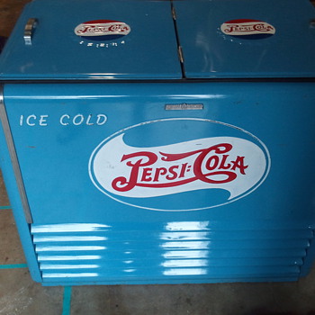 VERY RARE 1940's GE Pepsi Cooler - Advertising