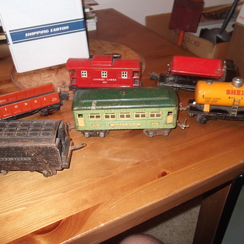 Lionel Pre-War Train Cars