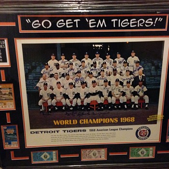 '68 World Champions- Detroit Tigers- Autographed Team Photo- Huge - Baseball