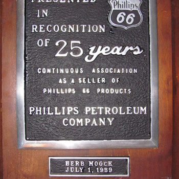 JOBBER/DEALER CORP. AWARDS PLAQUES - Petroliana