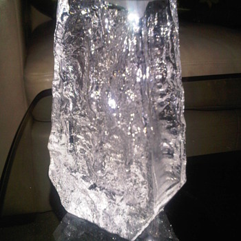 Whitefriars Clear Coffin vase - Art Glass