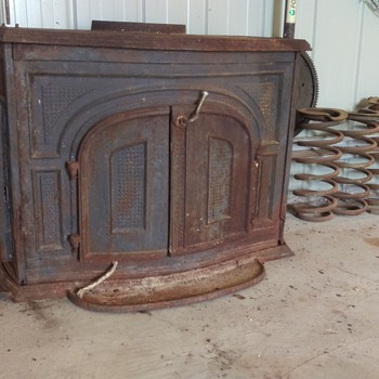 Love the look of this and I am about to restore it.