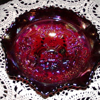 L.E. Smith Windmill Carnival Glass Bowl in Ruby Red