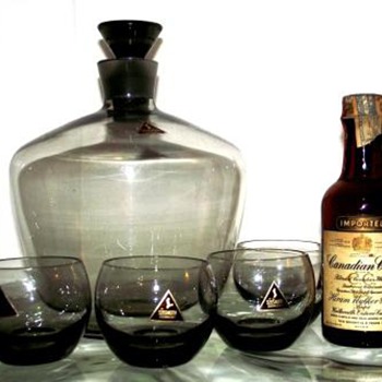 Sussmuth-Germany La Reine Decanter & Shot Glass Set