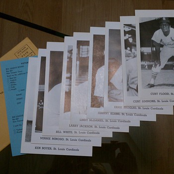 Cardinals Twelve picture pack?