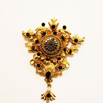 Vintage Sphinx Victorian Brooch