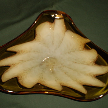 Art glass dish - Art Glass