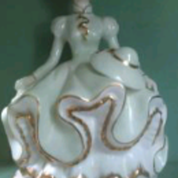 Mystery Ballroom Music Figurine - Figurines
