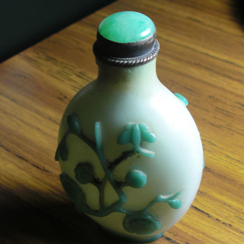 Jade Snuff bottle w/writing
