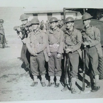 Pre WWII US Army photo..."Boys will be boys..." 3" X 4"