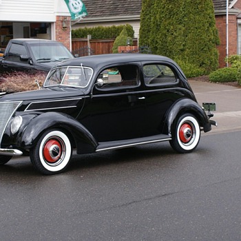 1937 Ford