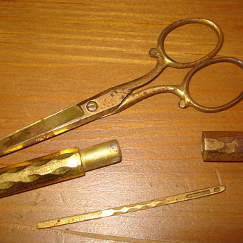 Victorian bodkin and scizzors