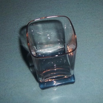 Pink and blue glass - Glassware
