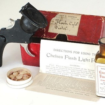 Chelsea Flash Light Pistol, c.1900